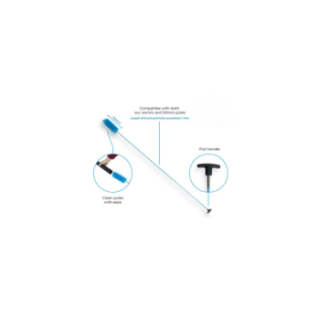 Internal cleaning brush for skyVac® poles
